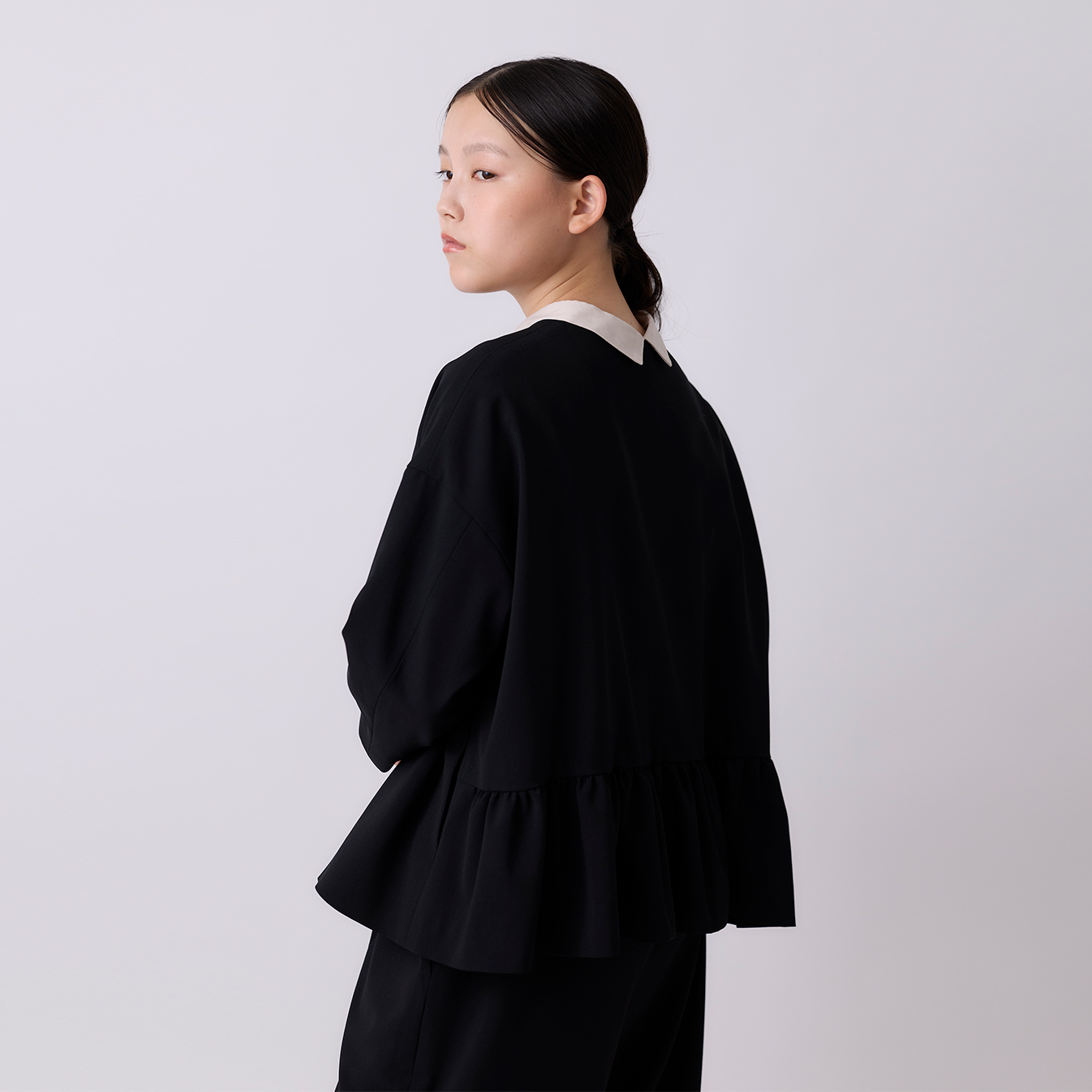 2wayトロストレッチ バックギャザージャケット