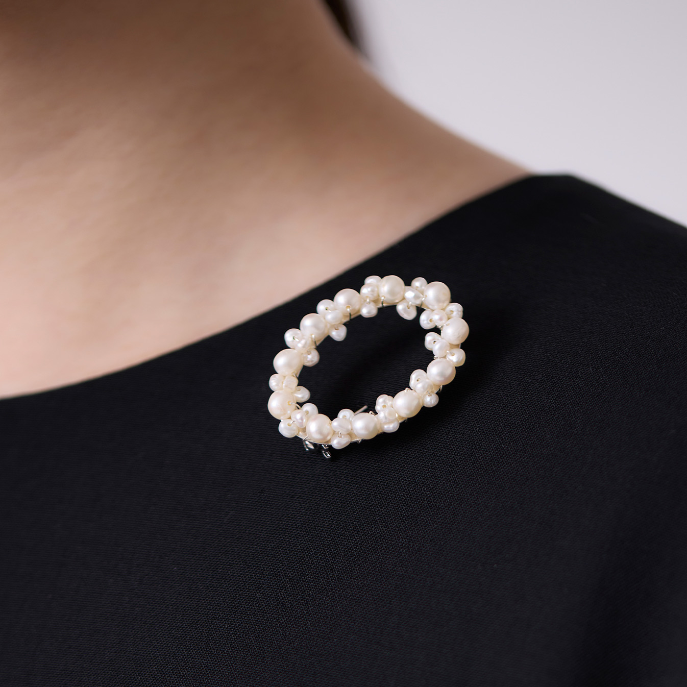 パールブローチ